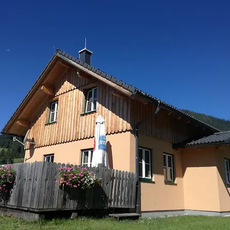 Stoffis Huetten Feriehus *