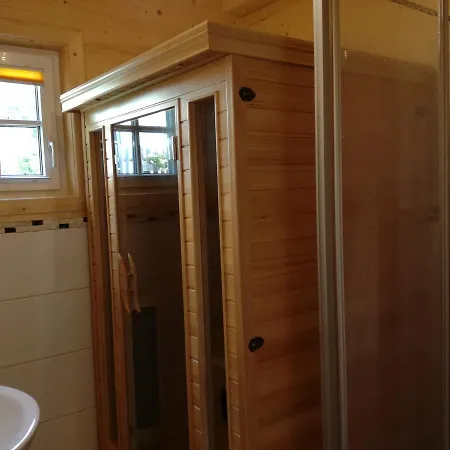 Stoffis Huetten טאופליץ